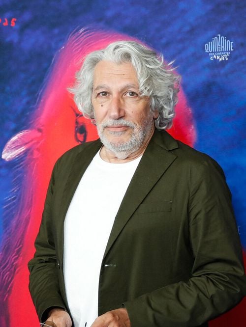 Alain Chabat mal en point : l'acteur contraint d'annuler sa venue dans C à vous, il donne de ses nouvelles