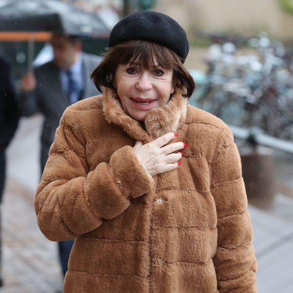Danièle Evenou, à qui l'on souhaite un joyeux anniversaire ce vendredi vit depuis trente ans dans le Vaucluse

Danièle Evenou - Obsèques d'Hervé Bourges en l'Eglise Saint-Eustache à Paris.
AGENCE / BESTIMAGE