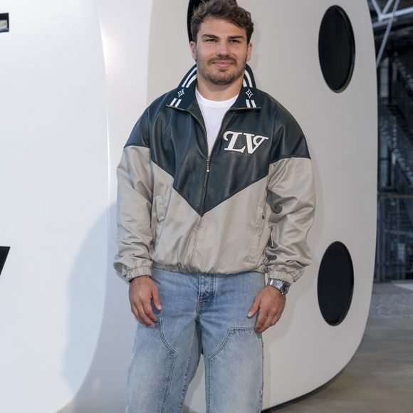 Antoine Dupont – Photocall du Défilé de mode Louis Vuitton Homme, Collection Printemps-Été 2026 dans le cadre de la Fashion Week de Paris, France, le 24 juin 2025.
 
© Olivier Borde / Bestimage