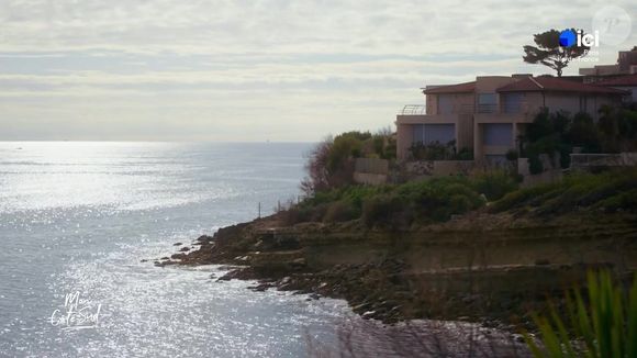 Jean-Pierre Foucault fait visiter sa maison de Carry-le-Rouet dans l'émission Côté Sud, le 3 avril. Capture d'écran France 3