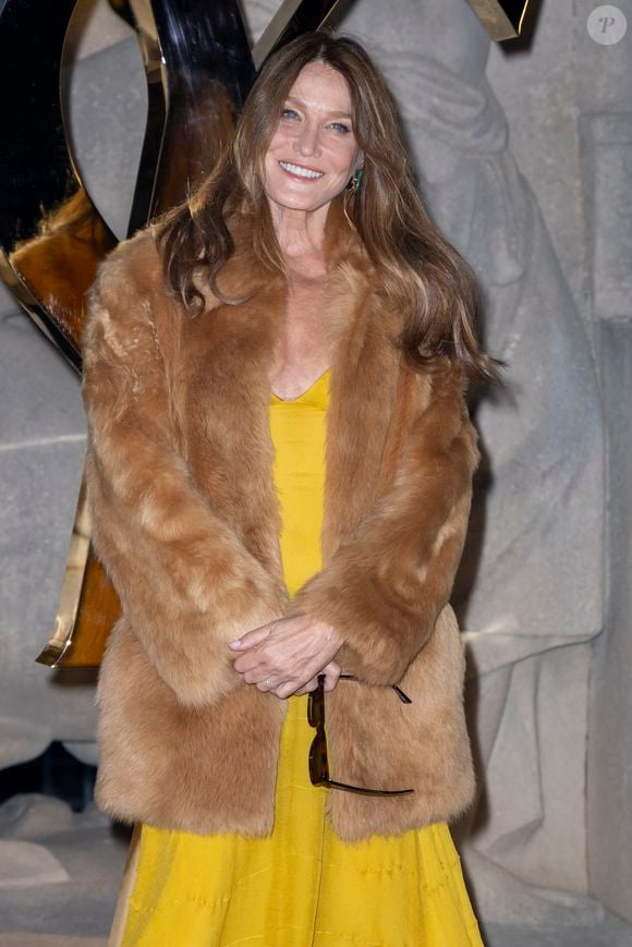 Carla Bruni Sarkozy – Photocall du Défilé de mode Saint Laurent  Collection Printemps-Été 2026 dans le cadre de la Fashion Week de Paris, France, le 29 septembre 2025.
 
© Olivier Borde / Bestimage