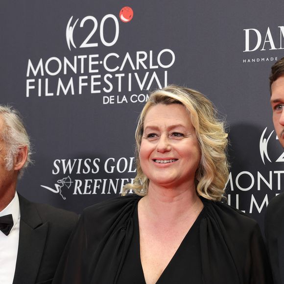 Luana Belmondo, Paul Belmondo et leur fils Victor - Soirée de clôture du 20eme Monte Carlo Film Festival de la Comédie, au Grimaldi Forum à Monaco. Le 29 avril 2023.  © Claudia Albuquerque / Bestimage