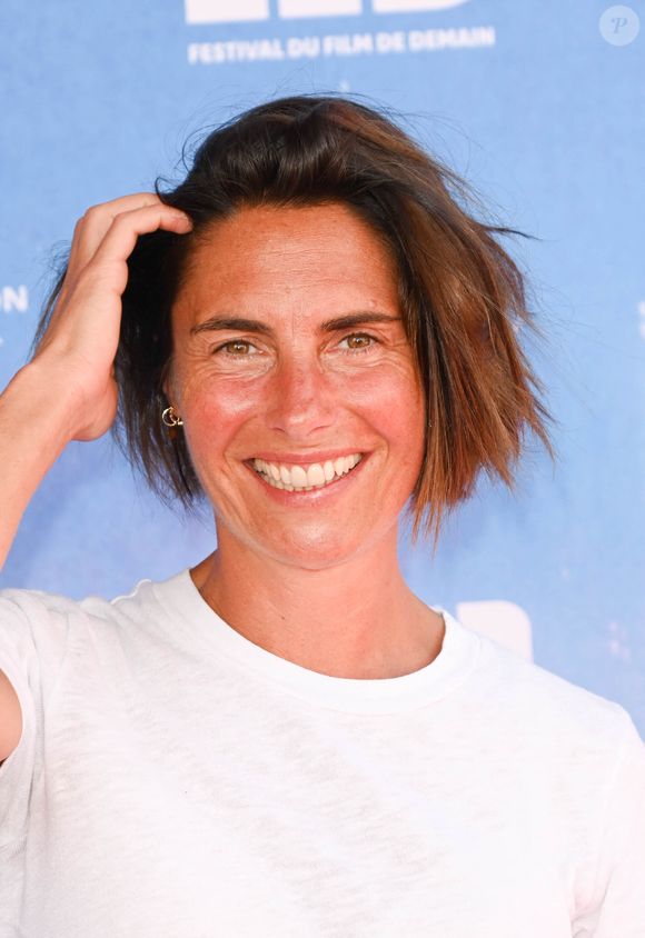 Alessandra Sublet au photocall de la première édition du Festival du Film de Demain au Ciné Lumière à Vierzon, France, le 4 juin 2022. © Coadic Guirec/Bestimage