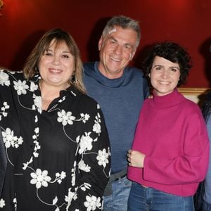 Exclusif - Michèle Bernier, Bruno Gaccio et sa compagne Anne-Laure Gruet à la 50ème de la pièce "Lyly", le 27 mars 2025. 

Photo : Coadic Guirec / Bestimage