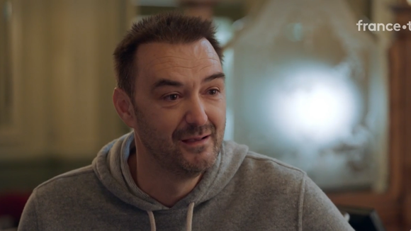 Cyril Lignac en terre inconnue à plus de 13000 kilomètres de la France, le père de Léo perd ses moyens à un moment de l’aventure