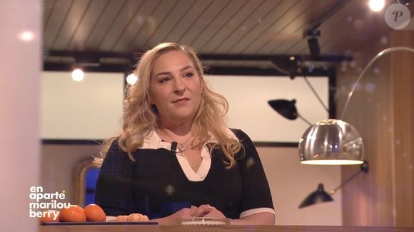 Marilou Berry invitée sur le plateau "En Aparté" le 8 avril 2025, la comédienne se livre sur sa maman Josiane Balasko.