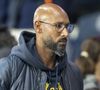 "Toutefois, nous sommes allés plus loin en mettant en place du soutien scolaire", explique l'ancien joueur du PSG dans les colonnes de Nice Var Matin.

Nicolas Anelka - People au match de football ligue 1 Uber Eats PSG - Montpellier (2-0) au Parc des Princes à Paris le 25 septembre 2021