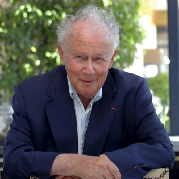 Philippe Bouvard est une icône des médias français

Exclusif - Philippe Bouvard pose à Cannes