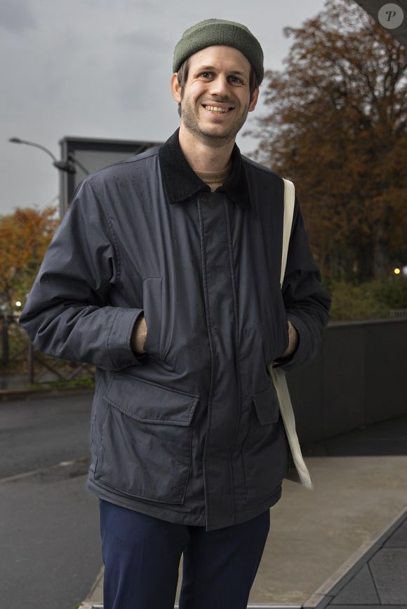 Exclusif - Alessandro Belmondo - Arrivées des personnalités à l'enregistrement de l'émission "Vivement dimanche", diffusée le 23 novembre 2025.

Paris, le 29 octobre 2025.

© Vincenzo Arnone / Bestimage