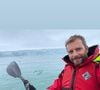 Au cœur de l'océan Arctique, il a notamment pagayé en kayak au milieu de paysages grandioses.

Extrait du compte Instagram de François Roelants.

© Instagram / François Roelants