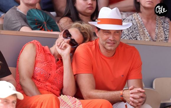 Elodie Gossuin et son mari Bertrand Lacherie - Tribunes lors des Internationaux de France de Tennis de Roland Garros 2026. Paris, le 30 mai 2026. ©  Dominique Jacovides / Bestimage