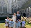 La cérémonie religieuse a eu lieu le 9 août à la cathédrale Saint-Tugdual de Tréguier, en Bretagne.

Mariage du Prince Philipp de Prusse et d'Aline von Alvensleben

Compte Instagram officiel de la maison Hohenzollern