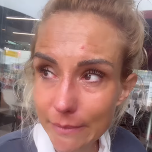Elodie Gossuin a été invitée à participer à la nouvelle saison de "Pékin Express". 

Elodie Gossuin en larmes sur Instagram