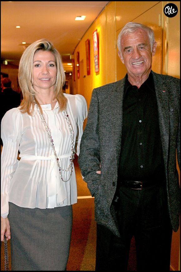 Jean-Paul et Natty Belmondo au concert de Charles Aznavour au Palais des Congrès de Paris en 2000.

© RINDOFF-GUIREC / BESTIMAGE