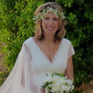 Exclusif - Maud Fontenoy enceinte - Mariage de la navigatrice et femme politique et vice-présidente de la région Sud-Provence-Alpes-Côte-d'Azur, Maud Fontenoy avec le conseiller régional poitevin Olivier Chartier à l'église de Gassin dans le Var le 26 mai 2018. © Christiane Georges/Nice Matin/Bestimage