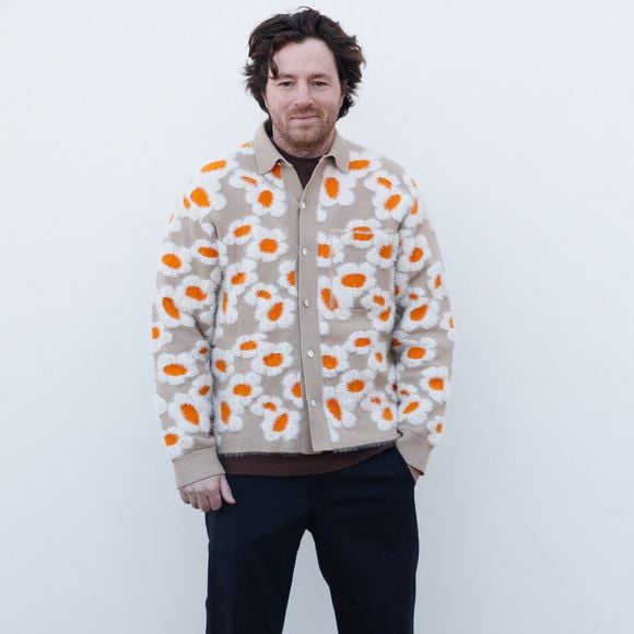 Jean Imbert - Les célébrités au photocall du défilé Jacquemus  pour la présentatation de la toute dernière collection “Le Raphia” au Bourget, Seine-Saint-Denis (93), France, le 12 décembre 2022. Habitué à ne pas suivre le calendrier de la Fashion Week de Paris, le designer a présenté sa toute dernière collection “Le Raphia” avec l'une une de ses couleurs favorites : le beige. © Veeren-Clovis/Bestimage