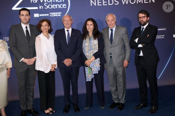 Exclusif - Jean-Victor Meyers Bettencourt, Audrey Azoulay (Directrice Générale de l'Unesco), Jean-Paul Agon (Président de la Fondation L’Oréal), Françoise Bettencourt Meyers, Jean-Pierre Meyers et Victor Meyers Bettencourt - Cérémonie anniversaire des 25 ans du Prix International L’Oréal-UNESCO pour les Femmes et la Science à l’UNESCO, Paris, France. Le 15 Juin 2023.
© Bertrand Rindoff / Bestimage