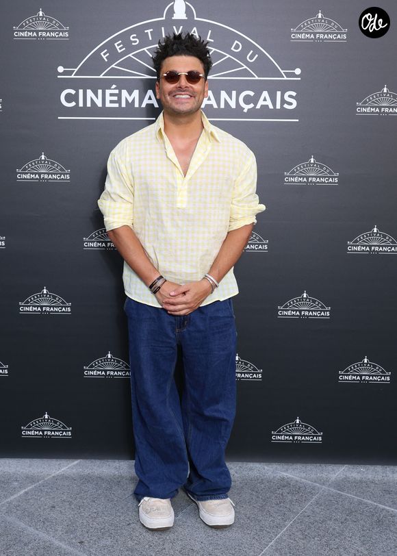Kev Adams au photocall de la cérémonie de clôture de de la 5ème édition du Festival du Cinéma Français & Gastronomie (7ème art et gastronomie), à à Aix-les-Bains, France, le 6 juin 2026. © Denis Guignebourg/Bestimage