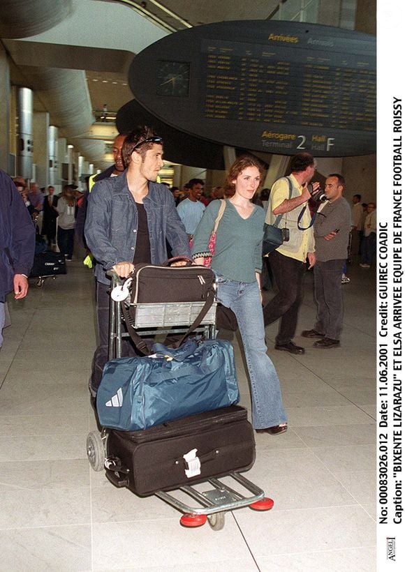 Archives - Bixente Lizarazu et Elsa Lunghini à Roissy.