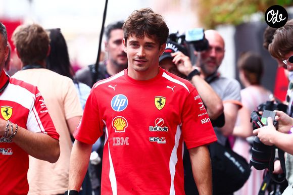 Le pilote Antonio Fuoco était à ses côtés et les deux sportifs ont pris la pose devant un immense gâteau sur lequel on pouvait voir le chiffre 30. Pour rappel, Antonio Fuoco a fêté ses 30 ans le 20 mai dernier et a décidé de célébrer cela comme il se doit.

LECLERC Charles (mco), Scuderia Ferrari SF-26, portrait lors du Grand Prix de Formule 1 de Monaco 2026, 6ème manche du Championnat du Monde de Formule 1 2026 du 5 au 7 juin 2026 sur le Circuit de Monaco, à Monte-Carlo, Monaco - © DPPI / PsnewZ / Bestimage