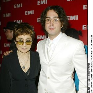 Yoko Ono et Sean Lennon à la soirée Emi Grammy Awards à Los Angeles en 2004  @Juan Rico