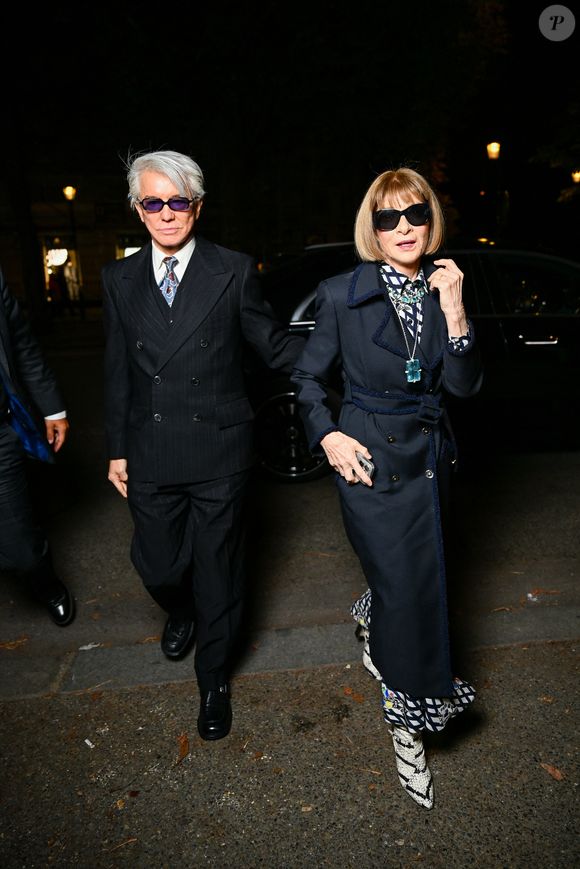 Baz Luhrmann et Anna Wintour aux arrivées à l’after Miu Miu Collection Femme Prêt-à-Porter Printemps/Eté 2026 lors de la Fashion Week de Paris (PFW), au restaurant Gigi, à Paris, France, le 6 octobre 2025. © Pierre Perusseau/Bestimage