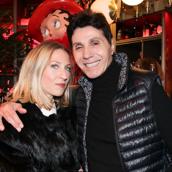 Exclusif - Jean-Luc Lahaye et sa compagne Paola lors d'une soirée de rencontre et de dédicace avec Alain Dopouridis au restaurant Lou Pitchoun's à Paris le 12 mars 2025.

© Philippe Baldini / Bestimage