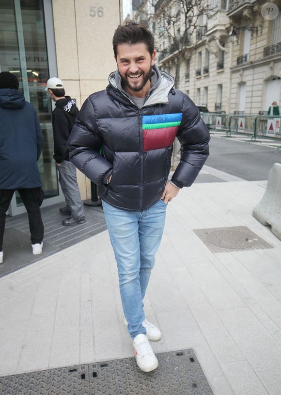 Exclusif - Christophe Beaugrand quitte les studios de RTL. Paris, le 12 décembre 2024.