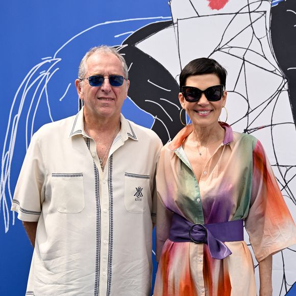 Exclusif - Cristina Cordula et son mari Frédéric Cassin dans la tente VIP lors du Longines Paris Eiffel Jumping au pied de la Tour Eiffel sur le Champ-de-Mars à Paris, France, le 22 juin 2025.

© Perusseau-Veeren/Bestimage