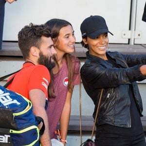Shy'm et son petit ami Benoît Paire jouer dans les tribunes lors des Internationaux de France de tennis à Roland-Garros. Le 04 juin 2017 à Paris, France. Photo Nasser Berzane/ABACAPRESS.COM