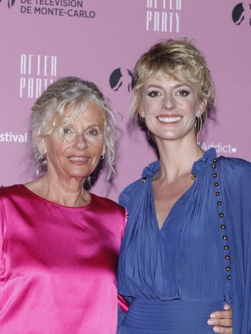 Après avoir perdu sa maman également comédienne, Sara Mortensen (Astrid et Raphaëlle) se prépare à lui dire adieu en Norvège