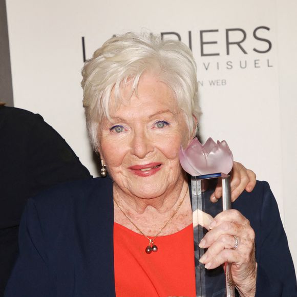 Line Renaud à la 25e cérémonie des Lauriers de l'Audiovisuel au Théâtre Marigny, le 10 février 2020 à Paris, France. Photo par Denis Guignebourg/ABACAPRESS.COM