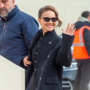 Natalie Portman aux arrivées au défilé Christian Dior Mode Féminine Prêt-À-Porter Automne/Hiver 2025-2026 lors de la Fashion Week de Paris (PFW), à Paris, France, le 4 mars 2025.
© Yehiel Chekroune/Bestimage