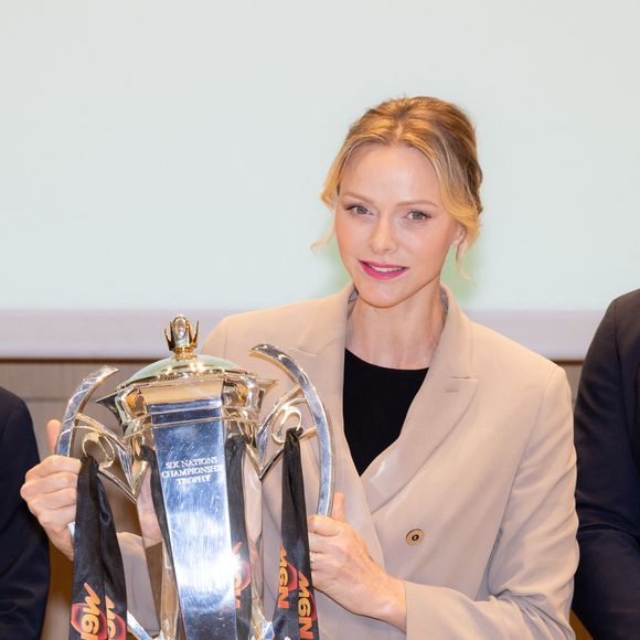 La princesse Charlène de Monaco - La princesse C.de Monaco, en compagnie de son frère G.Wittstock, participe à la remise des prix de la "Journée du respect" au collège Charles III à Monaco, le 29 avril 2025. © Olivier Huitel / Pool Monaco / Bestimage