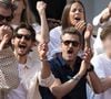 Assortis, les deux adolescents ont pu profiter de ce match intense avec leurs pères qui sont apparus très agités en tribunes.
Clovis Cornillac, Pierre Niney, sa compagne Natasha Andrews, Guillaume Canet et son fils Marcel en tribunes lors de la finale messieurs des Internationaux de France de Tennis de Roland Garros 2025 (jour 15), à Paris, France, le 8 juin 2025. © Cyril Moreau/Bestimage