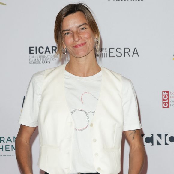 Aujourd'hui, Fauve Hautot se sent apaisée et épanouie : "Nous discutons, débattons, allions nos savoir-faire et formons une équipe avec un projet commun."

Fauve Hautot lors d'un évènement de l'association Action Enfance © Coadic Guirec/Bestimage