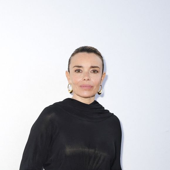 Exclusif - Elodie Bouchez pose en backstage de l'émission "C à vous" lors du 78ème Festival International du Film de Cannes le 15 mai  2025. © Jack Tribeca / Bestimage