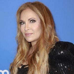 Hélène Ségara au photocall du Global Gift Gala Paris à l'hôtel Four Seasons George V à Paris le 8 novembre 2025. Crédit Marc Ausset-Lacroix/Bestimage