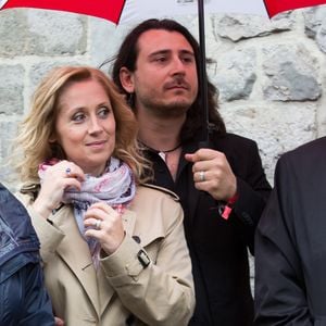 Lara Fabian et son mari Gabriel Di Giorgio assistent à la ducasse de Mons ou Doudou, une fête locale basée sur des traditions ancestrales qui a lieu tous les ans à Mons. Belgique, Mons, 22 mai 2016 @ALAIN ROLLAND/ IMAGEBUZZ/ BESTIMAGE