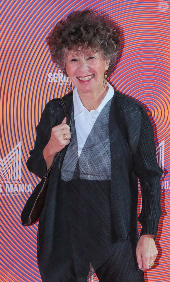 C'est à Laurence Bloch, ancienne directrice des antennes de Radio France, que ce dossier a été confié afin qu'elle étudie la faisabilité de cette réforme.

Laurence Bloch lors de la cérémonie d'ouverture du Festival Séries Mania (festival international consacré aux séries télévisées du monde entier) à Lille, France, le 18 mars 2022. © Stéphane Vansteenkiste/Bestimage
