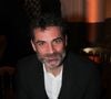 C'est également le cas de son confrère Gil Alma, qui résidait à seulement quelques centaines de mètres de son domicile.

Exclusif - Gil Alma - Photocall de la soirée de gala "Enfance Majuscule" au profit de l'enfance maltraitée à la Salle Gaveau à Paris le 10 décembre 2025. Enfance Majuscule milite activement pour une libération de la parole des victimes, et pour une réelle prise en compte par les pouvoirs publics des violences et des maltraitances quotidiennes subies par les enfants. © Marc Ausset-Lacroix/Bestimage