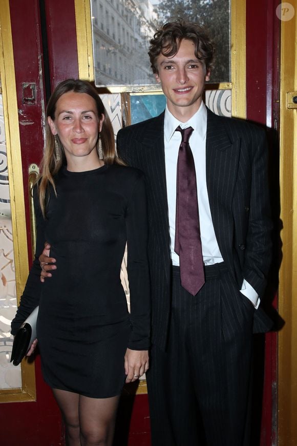 Exclusif - Vassili Schneider et sa compagne - Arrivées - 36ème cérémonie des Molières aux Folies Bergère à Paris le 28 avril 2025. © Bertrand Rindoff / Bestimage