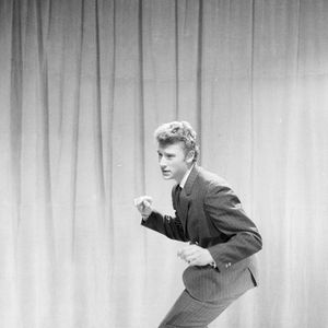 Archives - En France, à Paris, sur le plateau d'une émission, Johnny Hallyday. Le 19 avril 1962
© Michel Ristroph via Bestimage
