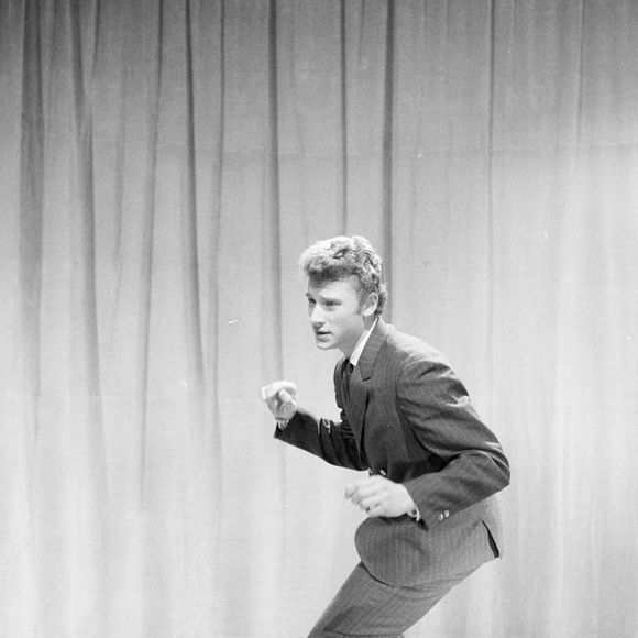 Archives - En France, à Paris, sur le plateau d'une émission, Johnny Hallyday. Le 19 avril 1962
© Michel Ristroph via Bestimage