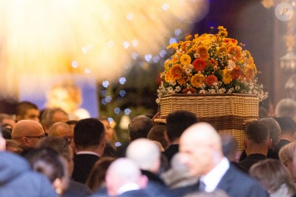 Arrivée du cercueil - Arrivées aux obsèques de Brigitte Bardot en l'église Paroissiale Notre-Dame-de-l'Assomption de Saint-Tropez, France, le 7 janvier 2026.

© Jacovides-Moreau/Bestimage