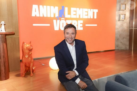 Exclusif - Bernard Montiel, lors de la présentation de l'équipe et du plateau de la nouvelle émission "Animalement Vôtre" présentée par Bernard Montiel et diffusée le dimanche 9 novembre dès 15.45 sur France 3, à Paris, France, le 13 octobre 2025. © Jack Tribeca/Bestimage