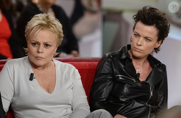 Muriel Robin et Anne Le Nen lors de l'enregistrement de l'émission "Vivement dimanche" a Paris le 29 janvier 2013.
