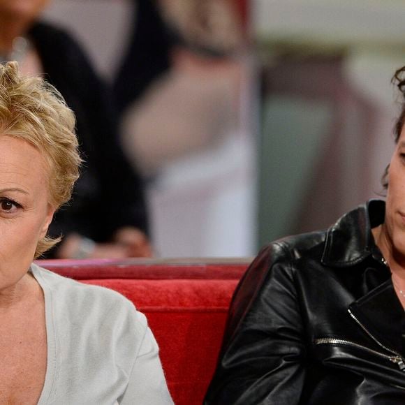 Muriel Robin et Anne Le Nen lors de l'enregistrement de l'émission "Vivement dimanche" a Paris le 29 janvier 2013.