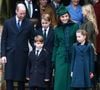 Ils vont y rencontrer des membres de la communauté locale et témoigner de leur solidarité après le passage des tempêtes Bert et Darragh.
Catherine (Kate) Middleton, princesse de Galles, Prince Louis, Princesse Charlotte, Prince George, Le prince William, prince de Galles - La famille royale britannique se rend à la messe de Noël à Sandringham le 25 décembre 2024. ©Julien Burton / Bestimage