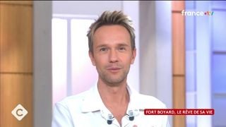 Pour ses débuts à l'animation de Fort Boyard, Cyril Féraud n'avait qu'une seule personne en tête